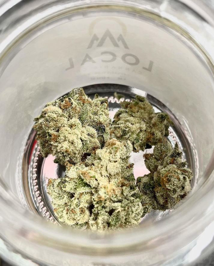 cannabis in plate